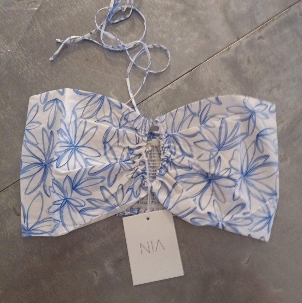 NIA NWT Bandau Spaghetti Halter Top  100% Cotton Size Small